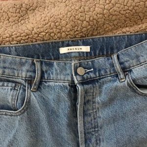 NEVER BEEN WORN Pacsun Distressed Denim Size 32